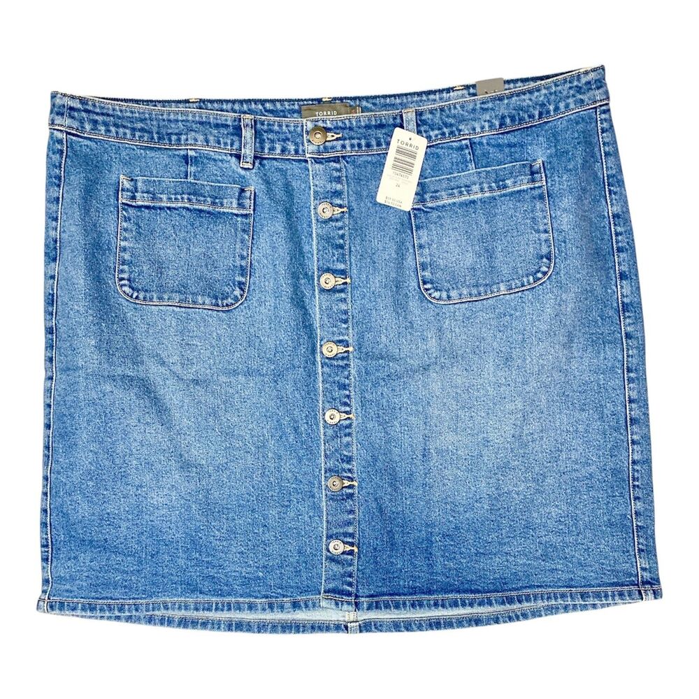 Torrid Denim Skirt 24 NWT Button Front Blue Jean Mini Midi Patch Pocket Plus 24